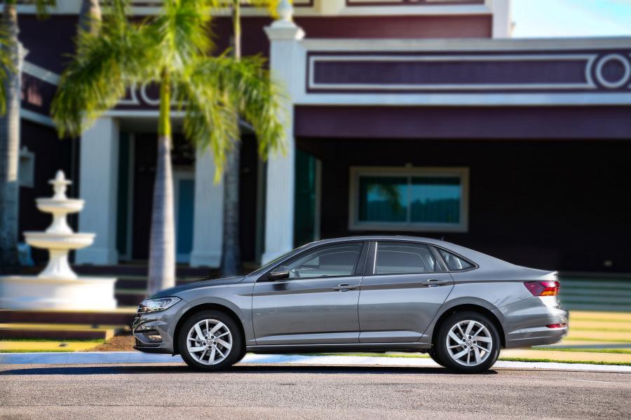  Volkswagen Jetta 250 TSI Comfortline 2018 года  (LA) (фото 2 из 3)